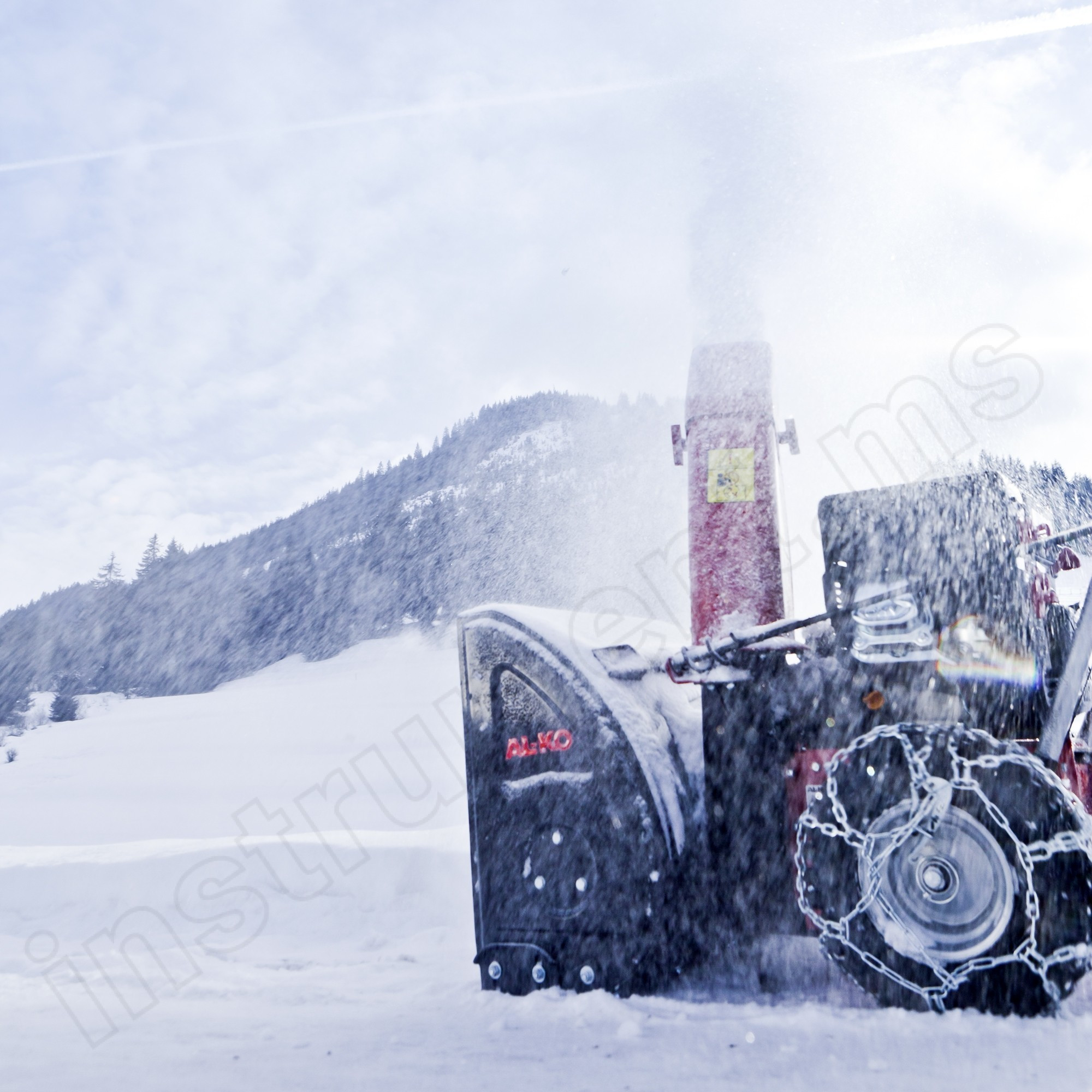 Снегоуборщик бензиновый AL-KO SnowLine 560 II - фото 2